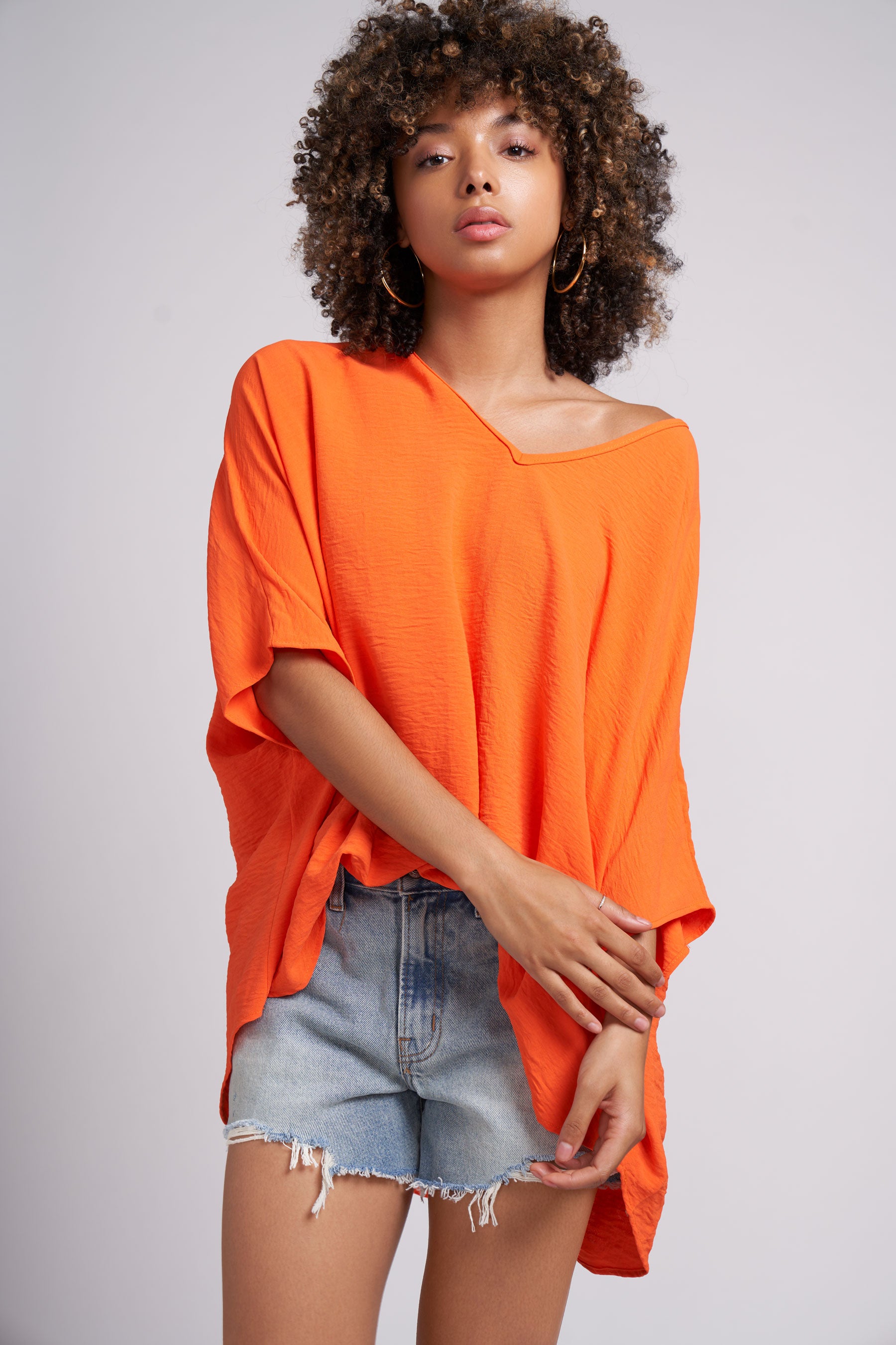 トップス VIVIANO / Gathered Neck Top orange PAXTON MESH LONG SLEEVE CREW NECK BODYSUIT IN ORANGE – AKIRA